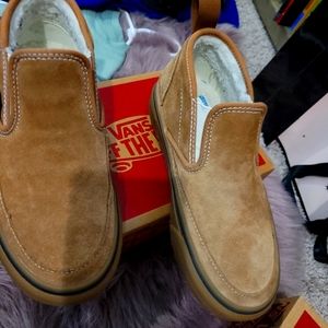 Vans suede boot size 4